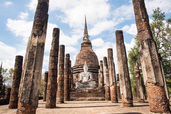 1 Day Sukhothai Historical Park from Chiang Mai Private Tour - The guide is the product: what you’ll notice in practice