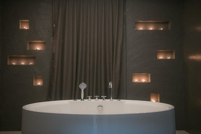 1 Hour Foot Relaxing - Free Transportation - During the massage: what foot relaxing really means here