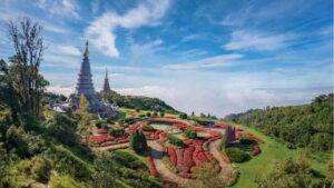 Chiang Mai: Doi Inthanon National Park and Pha Dok Siew Trek - The Twin Pagodas: royal architecture with garden-and-view rewards