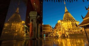 Chiang Mai: Doi Suthep & Wat Umong Twilight Tour with Pickup - Pickup from Chiang Mai old town: what “easy” really means here