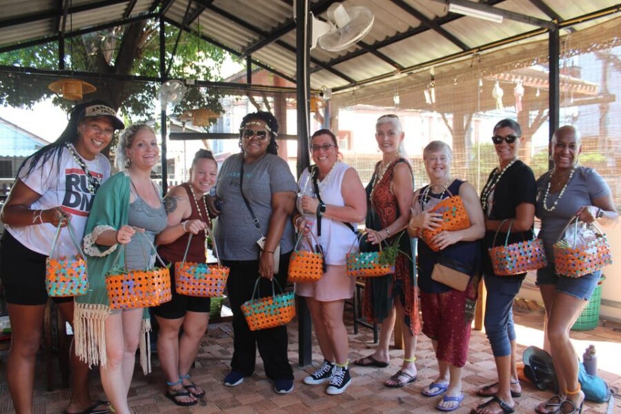 Chiang Mai: Half Day Morning Cooking Class with Market Tour - Making Thai Curry Paste the Traditional Way