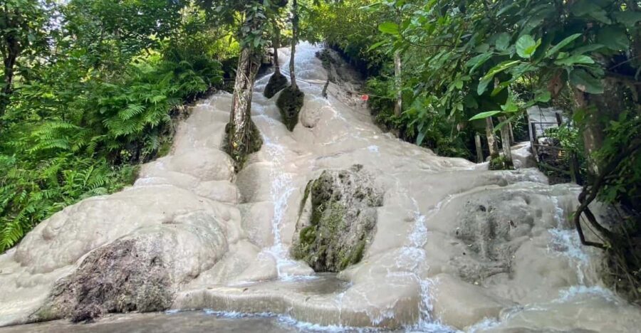 Chiang Mai Half Day Tour: Sticky Waterfall & Hotel Transfer - Where you meet and how timing works (Burger King Tha Pae)