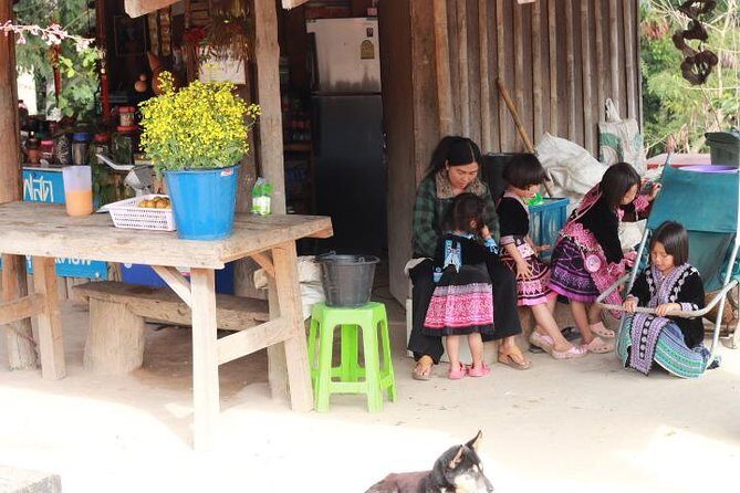 Chiang Mai : Hill Tribe Ways & Evening Chanting at Doi Suthep Temple Small Group - Khun Chang Khian: A Less-Commercial Hmong Village Stop