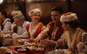 Chiang Mai: Khantoke Dinner with Traditional Performance - Lanna Dances, Folk Music, and Ritual Moments