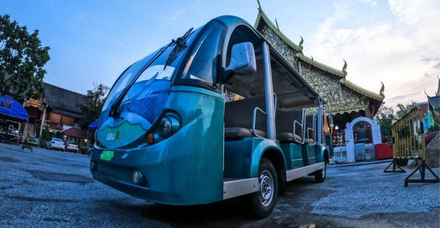 Chiang Mai: Nighttime City Highlights by EV Tram - The 6:00 p.m. meet-up at Three Kings Monument