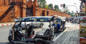 Chiang Mai: Private Tuk Tuk Tour of City Temples With Pickup - Three Kings Monument: a history pause between temple doors