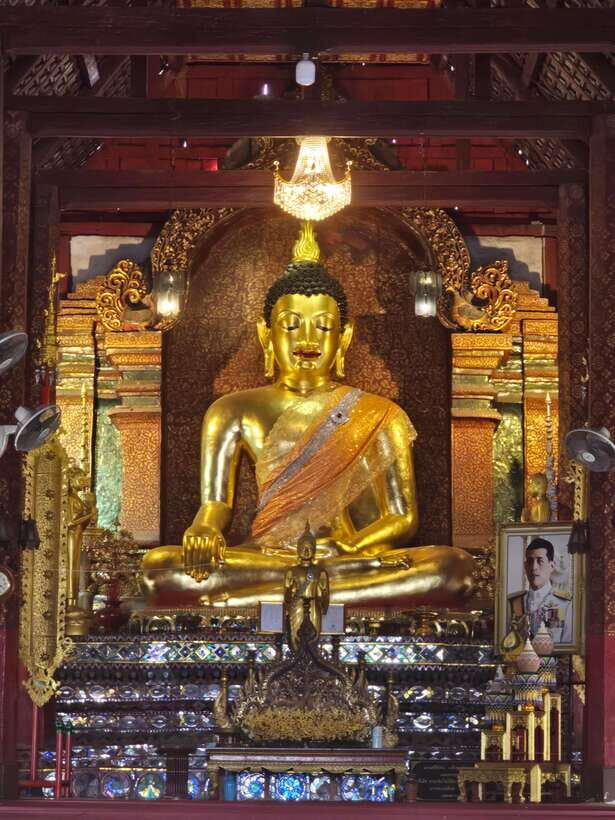 Chiang Mai: Temple & City Tour Part II - Wat Chiang Man: Chiang Mai’s oldest temple and the crystal Buddha link