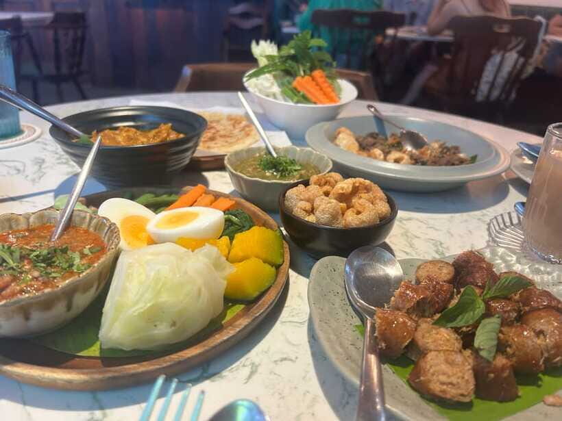 Chiang Mai: Walking Food Tour - Khanom Krok and the Sweet Finish: Butterfly Pea Ice Cream and Bua Loi