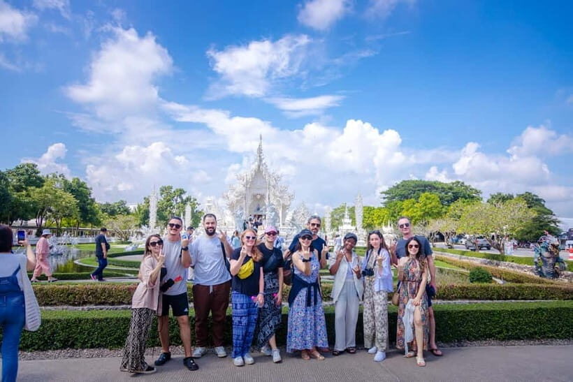 Chiang Mai: White, Red/Black & Blue Temples Tour with Lunch - Stop 1: Mae Kachan Hot Springs for a reset