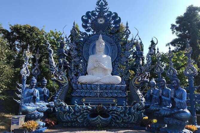 Chiang Rai Temples: Private Tour from Chiang Mai - Wat Sang Kaew Phothiyan: color, detail, and a calmer rhythm