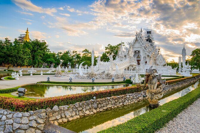 Chiang Rai White Temple, Blue Temple and more from Chiang Mai - Stop 1: DOI CHAANG Caffè Mae Suai for an Easy Start