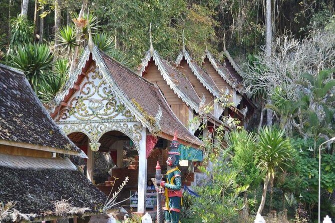 Chiangrai Round Trip Classic Tours 3 Days 2 Nights - Day 1: From Chiang Dao Cave to Thaton, Hompandin Farm, and the Golden Triangle