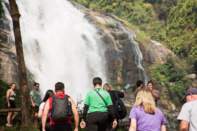 Doi Inthanon National Park Private Tour – Full Day - Private transport and your guide: the real value of $125