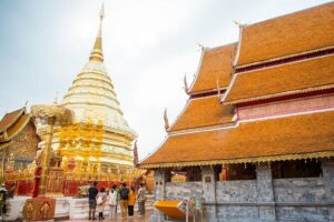 Doi Suthep and Wat Pha Lat Sunrise Private Tour – Half Day - Getting up to Wat Phra That: the 306 stairs reality check