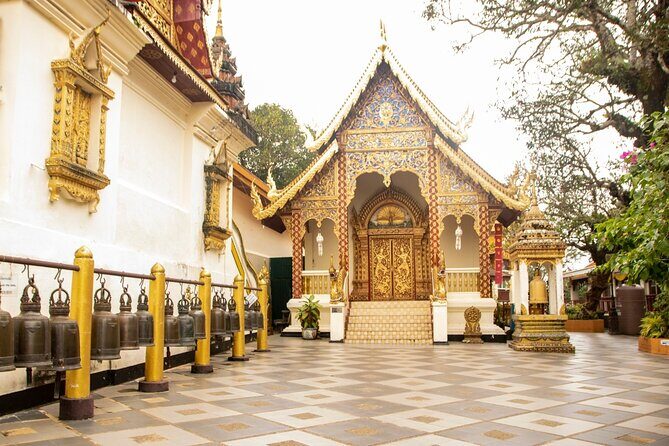Doi Suthep Temple Tour by Local Red Car 3 Hour Adventure - Key things I think you’ll care about