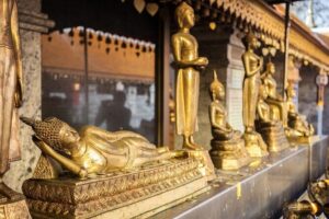 Doi Suthep Temple Tour by Local Red Car 3 Hour Adventure - The songthaew ride: local feel, practical trade-offs