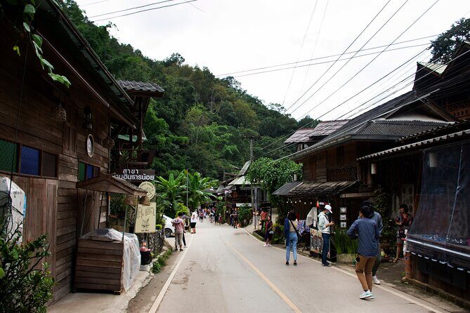 Explore Mae Kampong Village from Chiang Mai City - Mae Kampong Village: 3 hours to wander, browse, and watch daily life