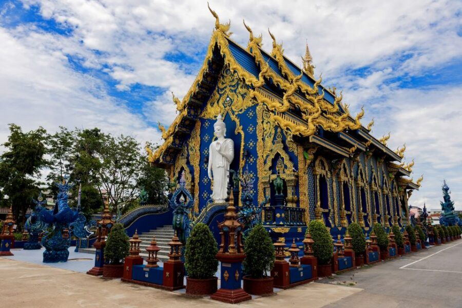 From Chiang Mai: Chiang Rai's Temples Exploration Day Trip - How the English Guides Shape the Day (Anna, Bee, Paul, and More)