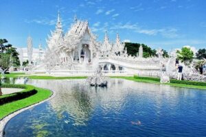 Full Day Chiang Rai 3 Temples White, Blue,Big Bhudha Temples - Getting from Chiang Mai: early pickup and a lot of driving