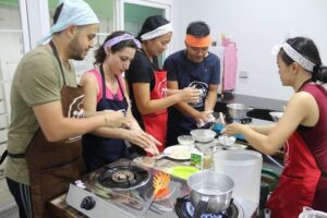 Half Day Morning Cooking Class with Market Tour in Chiang Mai - Kad Kom Market: where you learn to spot the ingredients that matter