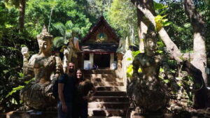 Half Day Morning Wat Pha Lat & Wat Phra That Doi Suthep Tour - Route and Timing: What the 270 Minutes Feels Like