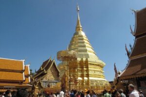 Half Day - Small Group - Doi Suthep Temple and Hmong Village Tour - Wat Phra That Doi Suthep: What You’ll See and How to Prepare
