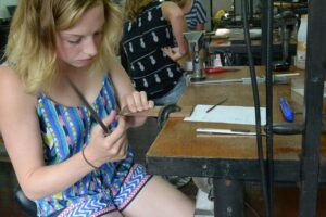 Jewellery Making Class with Silversmithing in Chiang Mai - The 10:30–4:30 rhythm: from simple sketch to finished silver