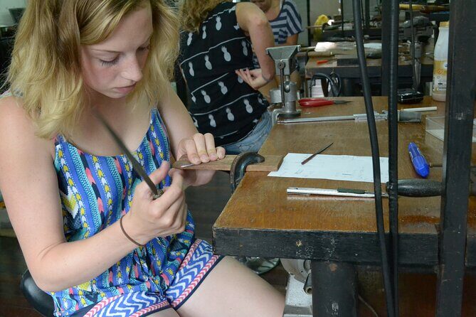 Jewellery Making Class with Silversmithing in Chiang Mai - The 10:30–4:30 rhythm: from simple sketch to finished silver
