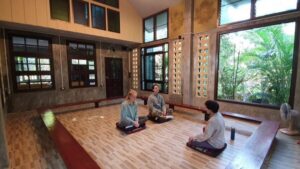 Meditation Retreat and Self-Care in Nature - Mindful walking: turning attention into something you can feel