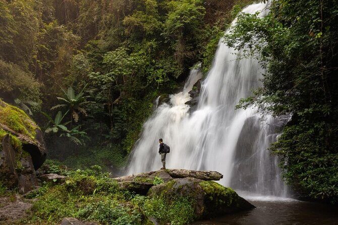 One day Doi Inthanon & Trekking at Pha Dok Siew - After lunch: 2 hours of trekking to the standing waterfall