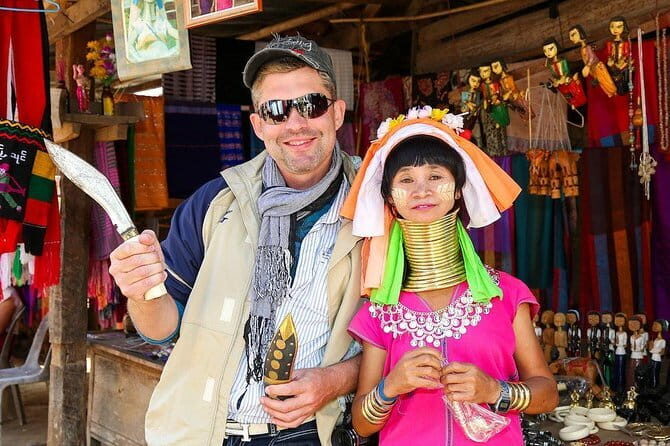 Private Day Tour Doi Suthep Temple and Handicraft Center - Doi Suthep Temple: viewpoint time and the sound of chanting