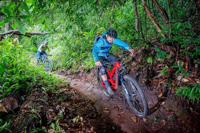 Smoke on the Water Trail Mountain Biking Tour Chiang Mai - The ride itself: single and double track through Chiang Mai jungle