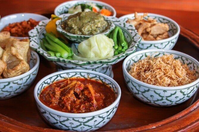 Traditional Khantoke Dinner & Cultural Show Tour in Chiang Mai - The booking reality check: quality, value, and one caution